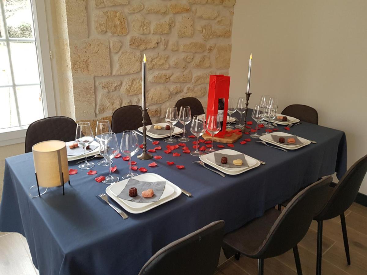 Château Lacroix de Civrac 4 étoiles, 3 ch, 7 pers Extérieur photo