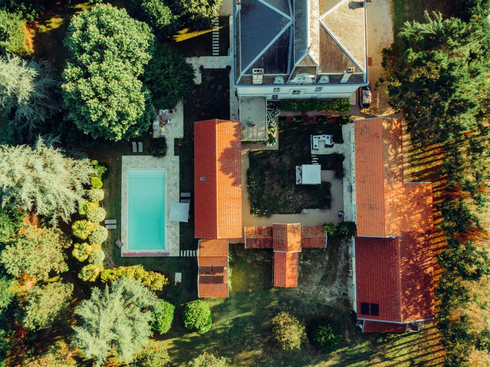 Château Lacroix de Civrac 4 étoiles, 3 ch, 7 pers Extérieur photo